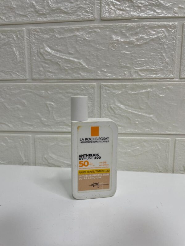La Roche-Posay Anthelios UVMUNE 400 Tinted Oil Control Fluid SPF50