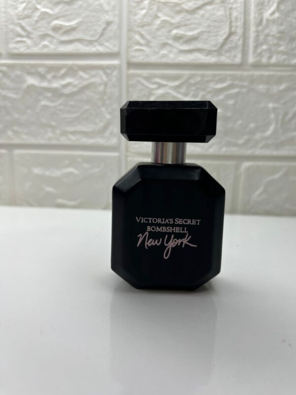 Victoria's Secret Bombshell New York Eau de Parfum – 30ml